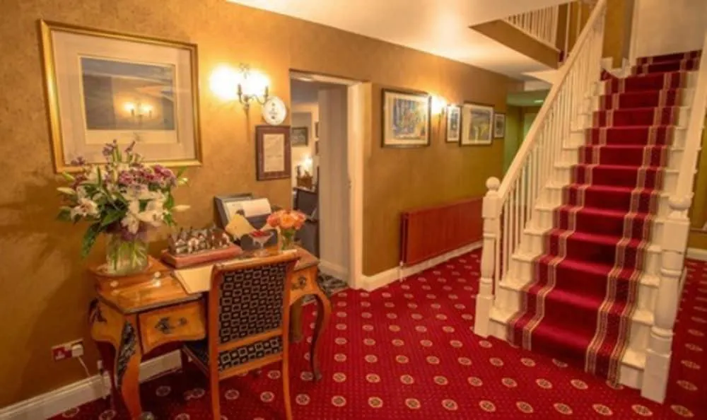 Killeen House Hotel And Rozzers Restaurant Killarney