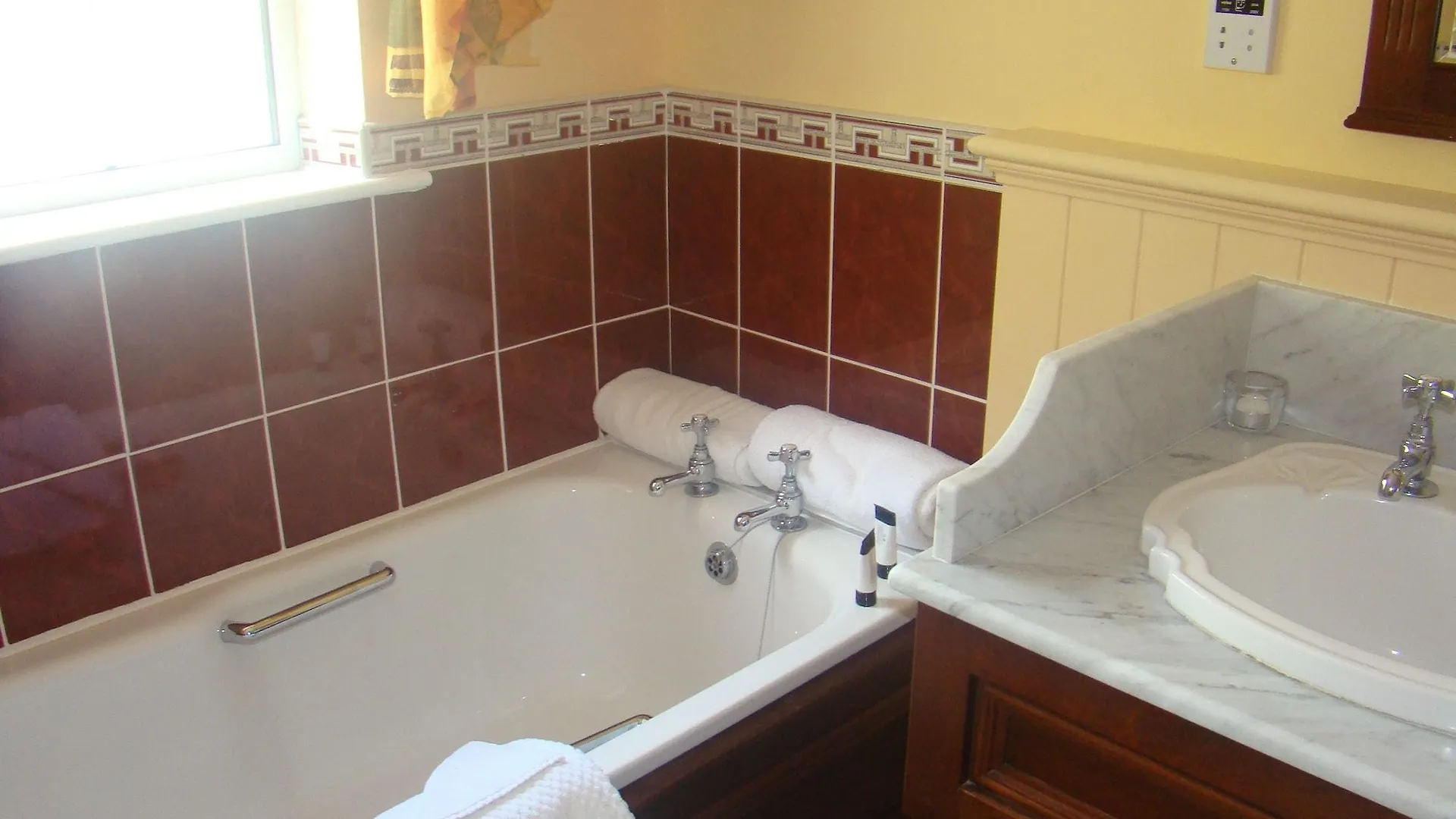 Killeen House Hotel And Rozzers Restaurant Killarney