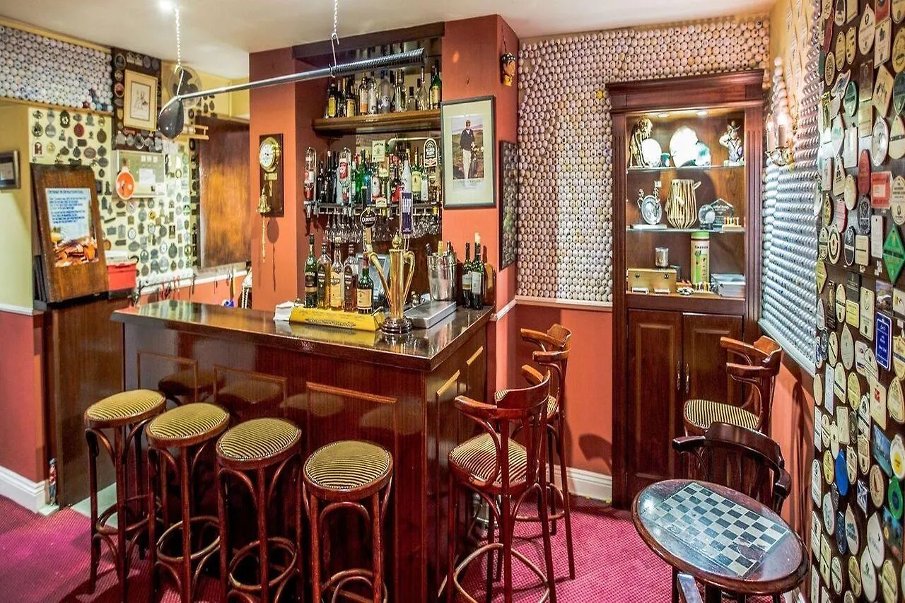 Killeen House Hotel And Rozzers Restaurant Killarney