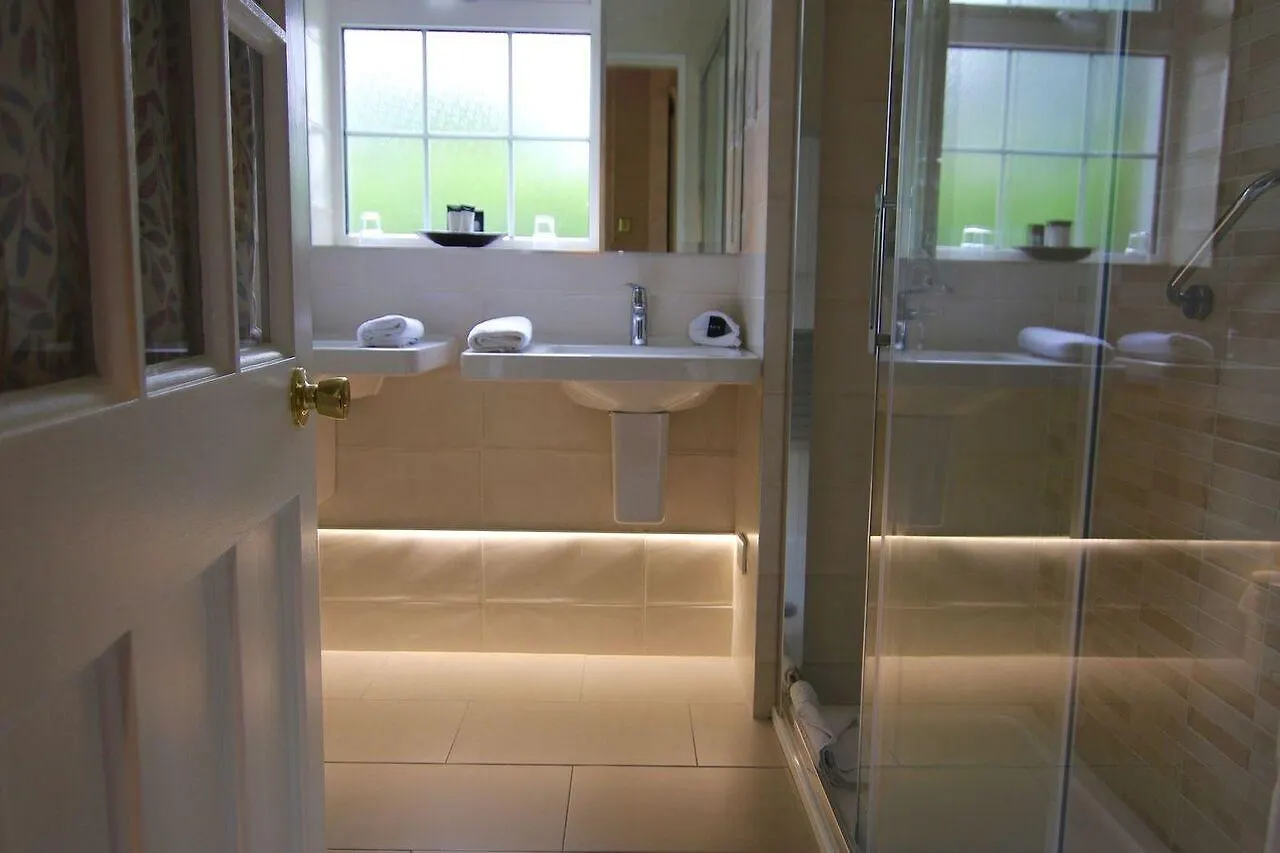 Killeen House Hotel And Rozzers Restaurant Killarney