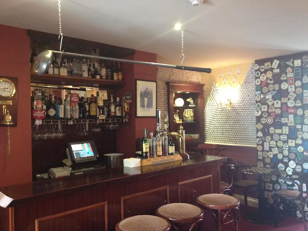 Killeen House Hotel And Rozzers Restaurant Killarney